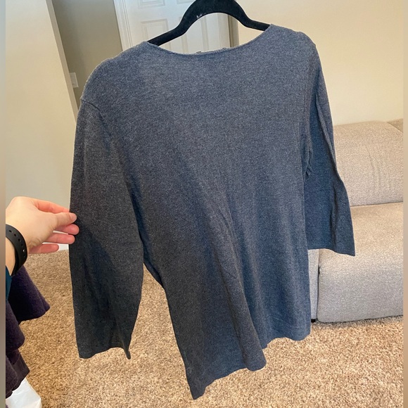 Banana Republic gray sweater top - Picture 4 of 4